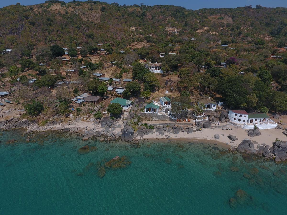 Njaya Lodge Nkhata Bay Ngoại thất bức ảnh