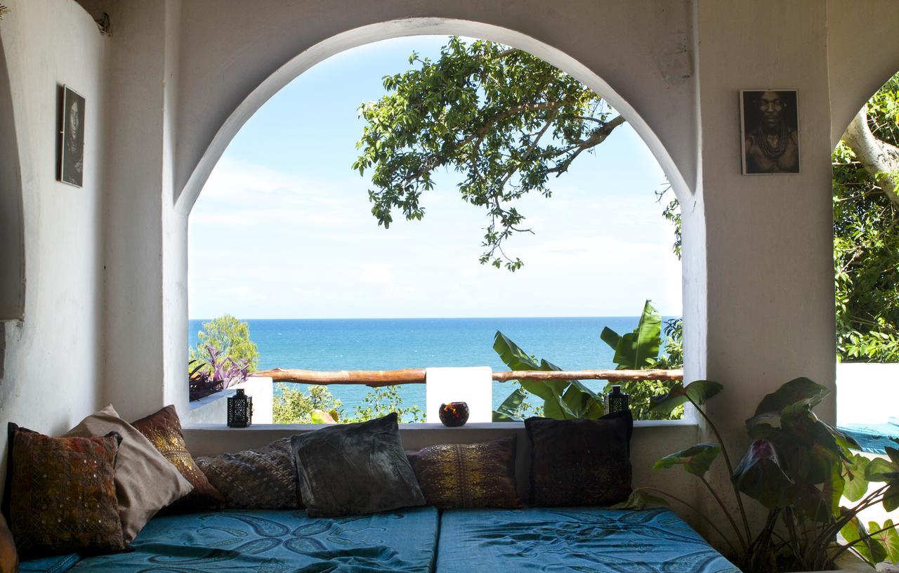 Njaya Lodge Nkhata Bay Ngoại thất bức ảnh