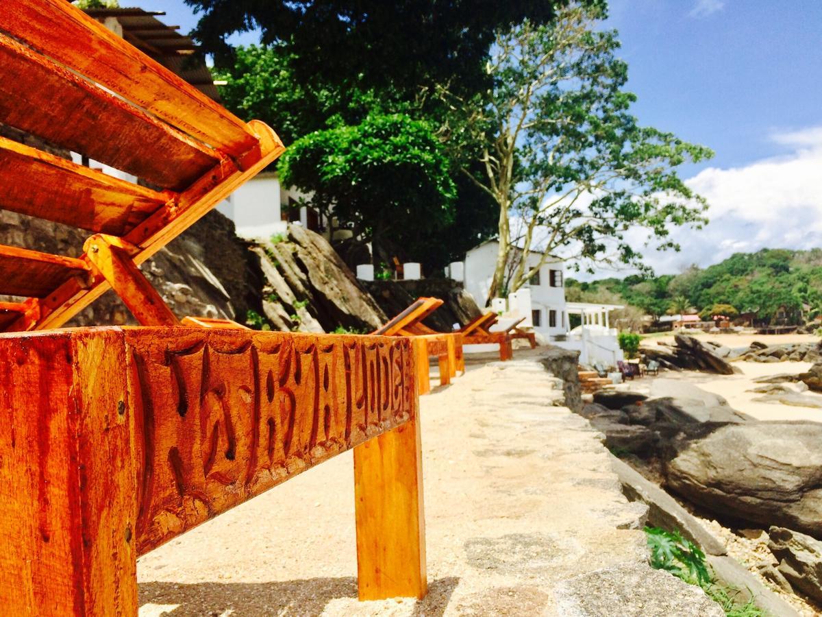 Njaya Lodge Nkhata Bay Ngoại thất bức ảnh