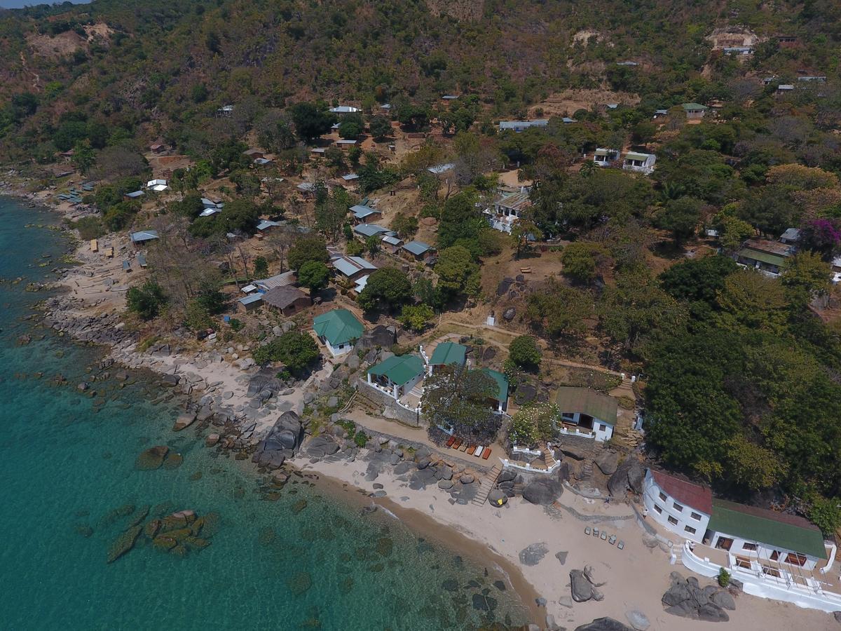 Njaya Lodge Nkhata Bay Ngoại thất bức ảnh