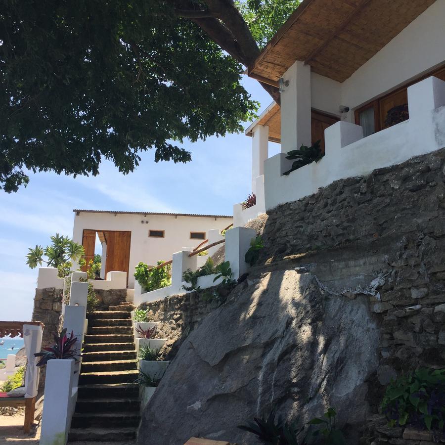 Njaya Lodge Nkhata Bay Ngoại thất bức ảnh