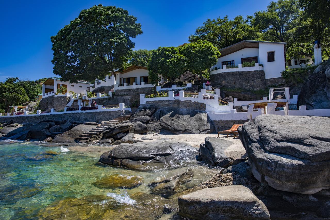 Njaya Lodge Nkhata Bay Ngoại thất bức ảnh